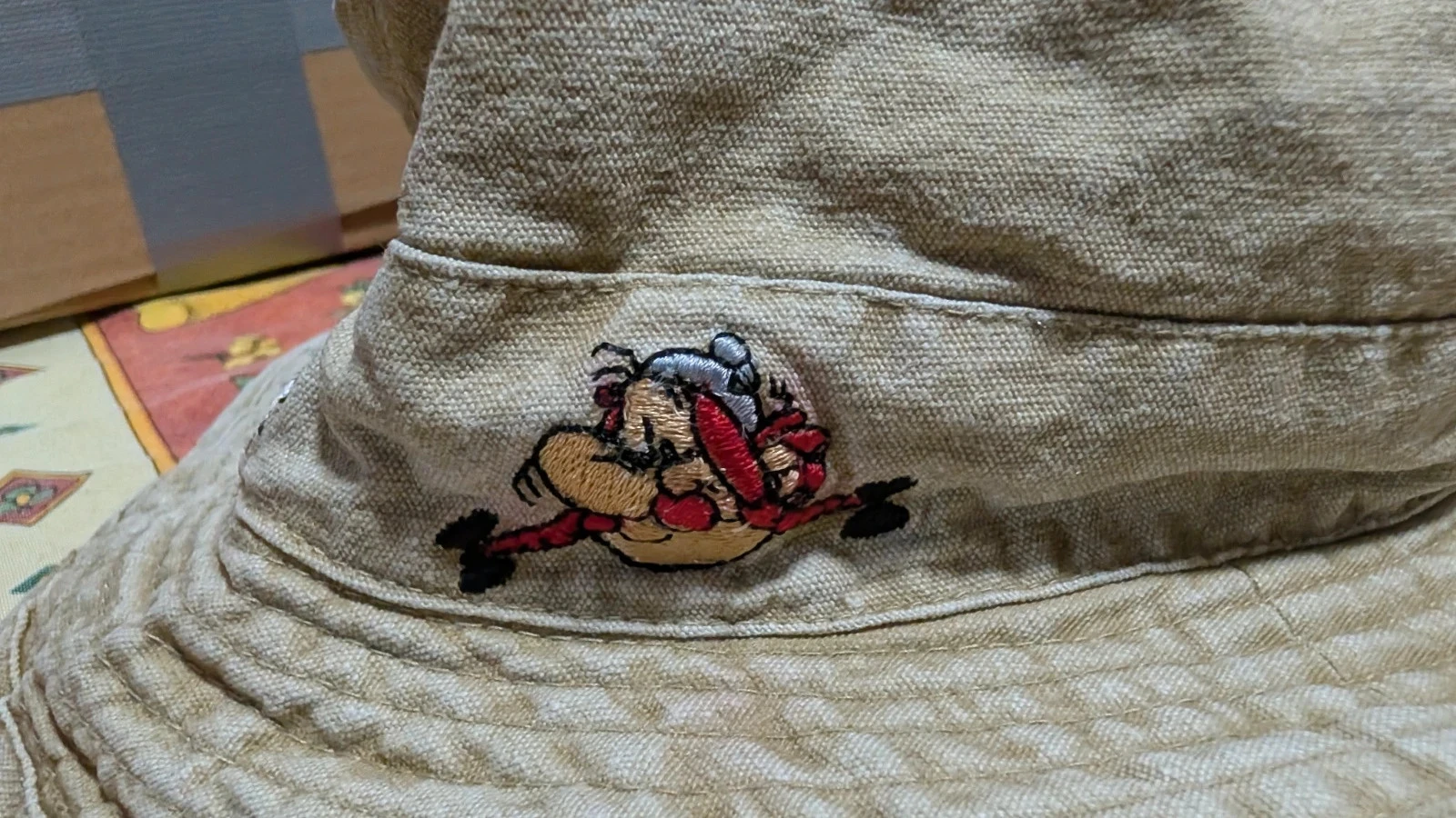 Asterix and Obelix vintage embroidered cotton bob hat size 54 – photo 8